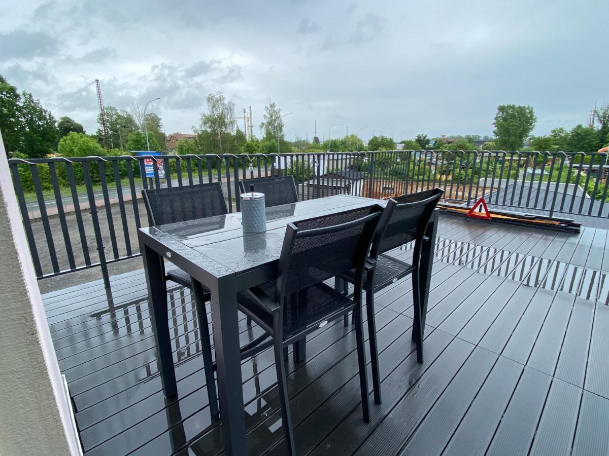 2 Raum Apartment Mit Terrasse, Hell Und Stilvoll بورنا المظهر الخارجي الصورة